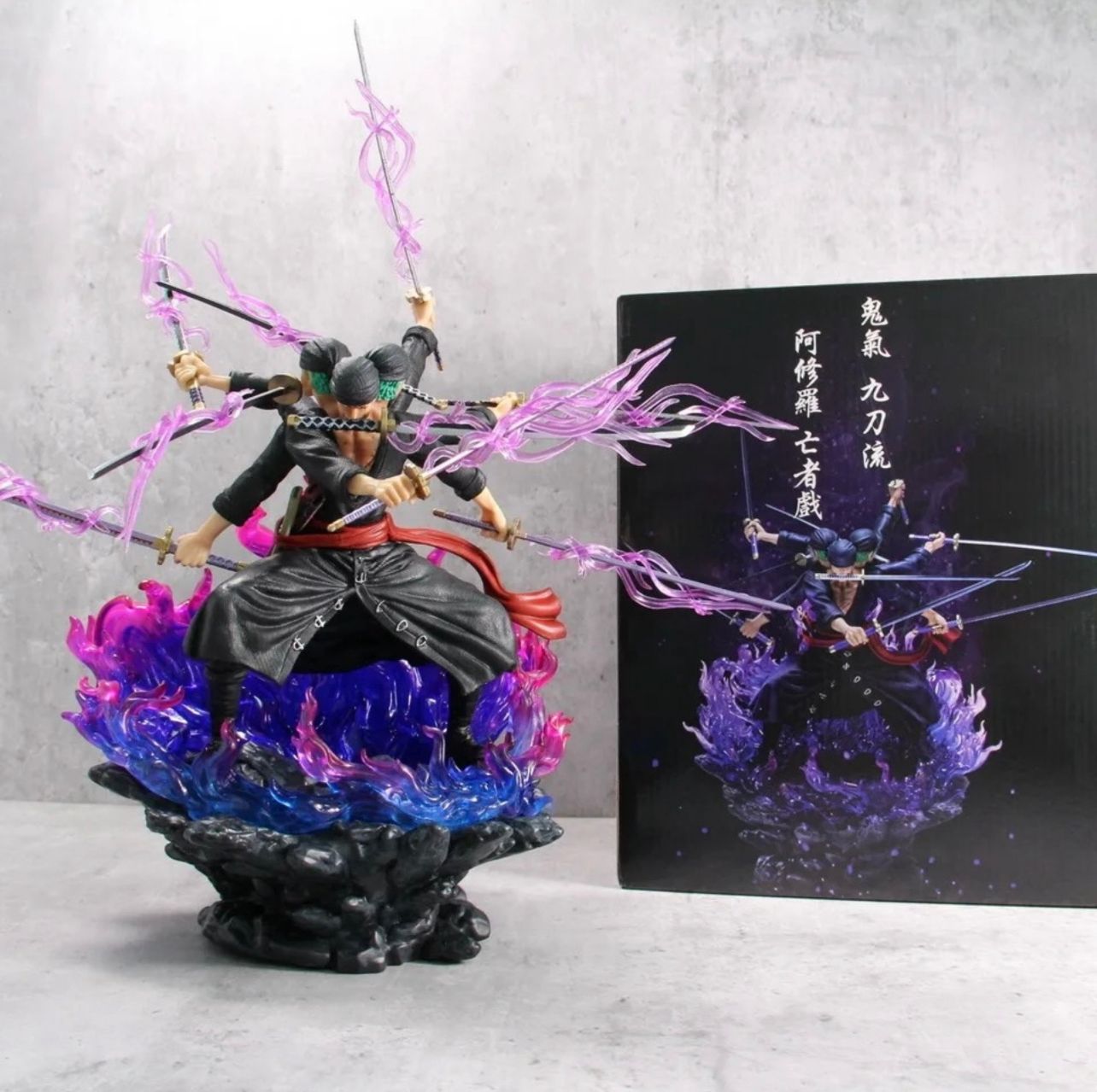 Figura estilo 9 espadas